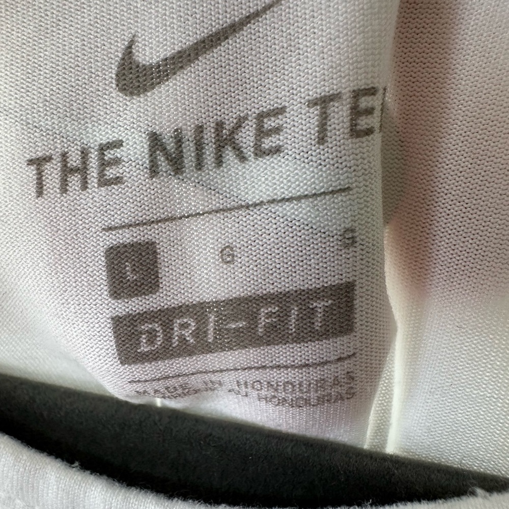 Nike Dri-Fit Tank Top - Picture 4 of 4